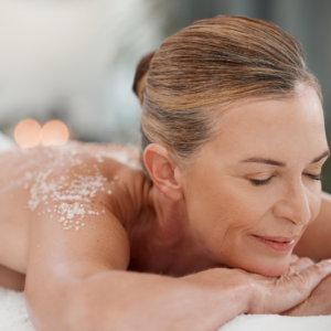 una mujer en un plan Integral de Spa para el Adulto Mayor en Fusagasugá y Girardot